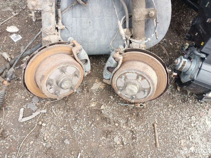 Кулак задний Дэу Леганза 2 0