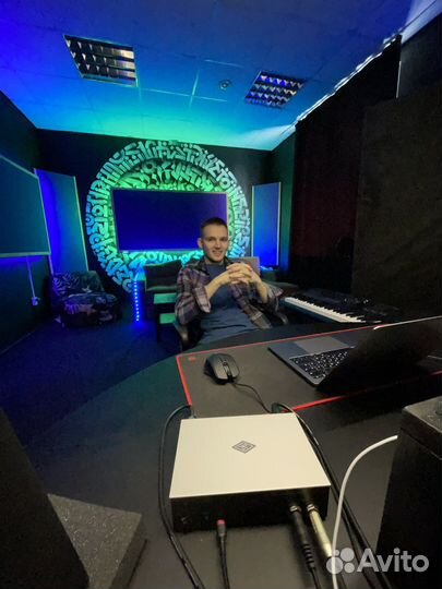 Песни под ключ, Биты, Тексты песен