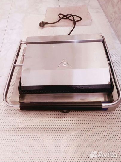 Контактный гриль