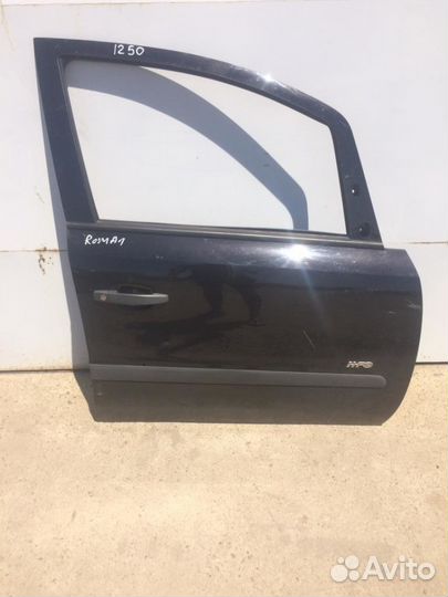 Дверь передняя правая opel Zafira B