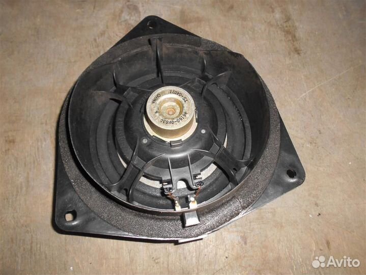 Динамик от Toyota Corolla Verso 2004