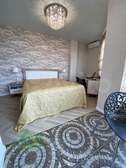 2-к. квартира, 70 м², 5/17 эт.