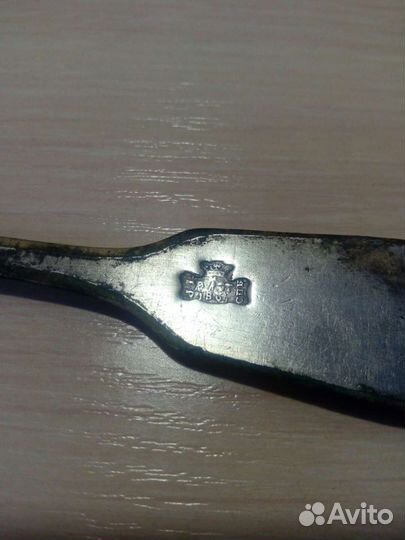 Старинные ложки и часы