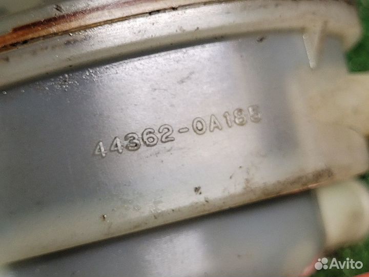 Бачок гур Toyota Camry 40