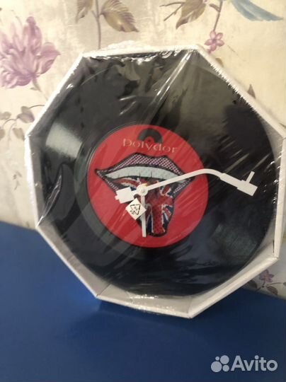 Часы настенные ретро