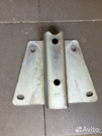 Косынка уголок для сцепной головки прицепа