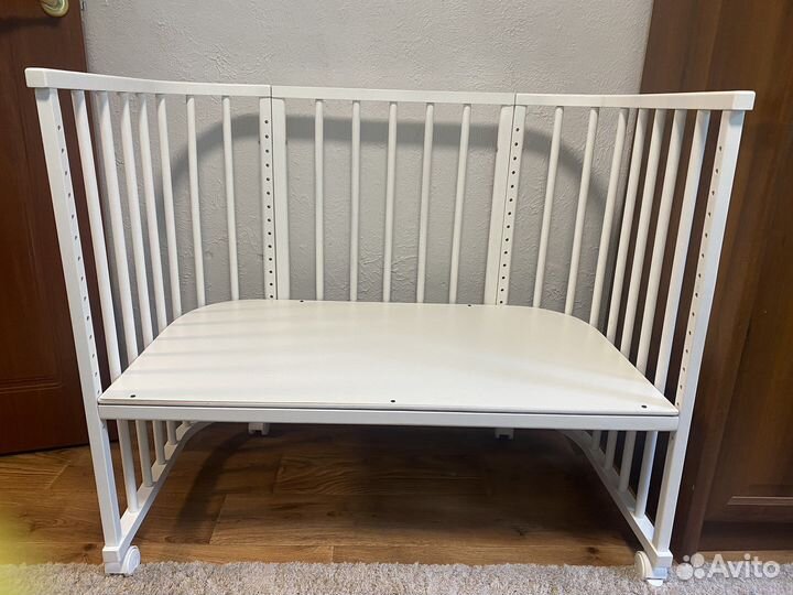 Прикроватная кроватка