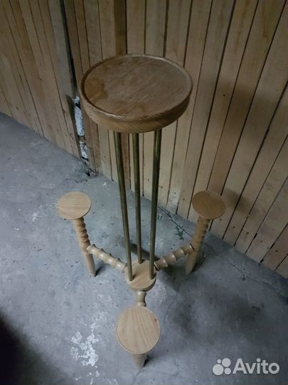 Подставка под цветы