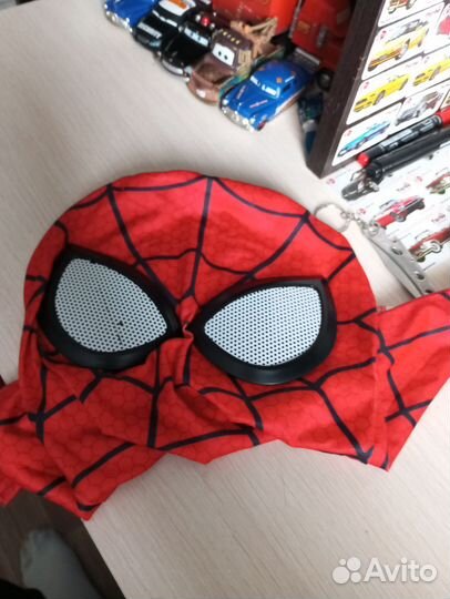 Маска человека паука