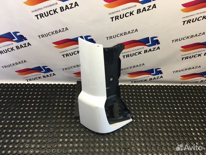 Дефлектор кабины правый Mercedes-Benz Axor