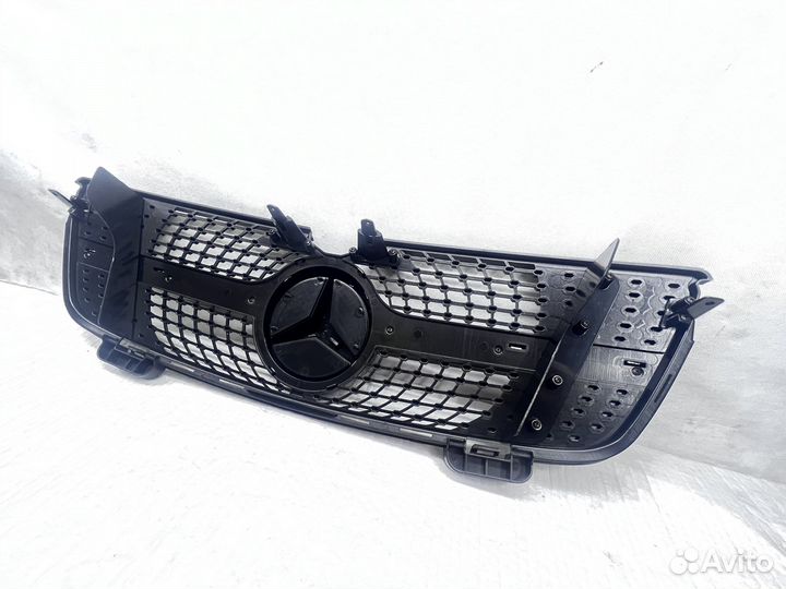 Решетка радиатора GL 164 diamond