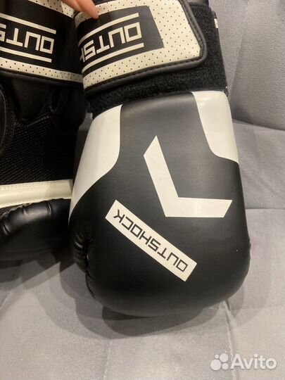 Боксерские перчатки 14 oz