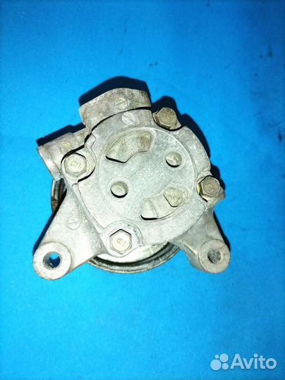 Насос гур Honda CR-V 3 Хонда црв 3