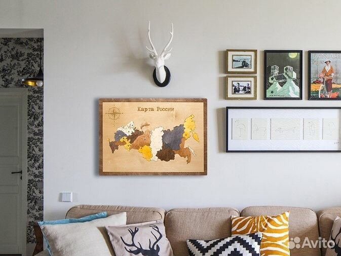 Деревянная карта России в прямоугольной рамке