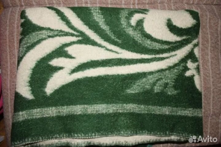 Одеяло шерстяное