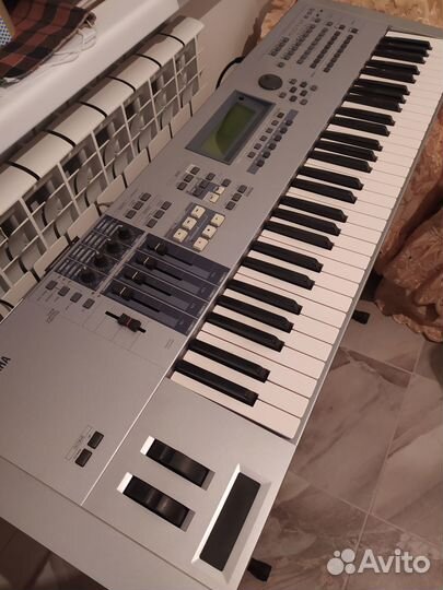 Синтезатор Yamaha Motif ES6