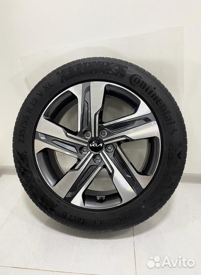 Новые Kia Sorento IV 2022, Continental 235/55 R19