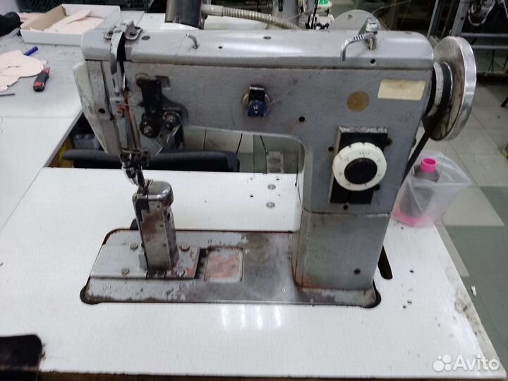 Швейная промышленная колонковая машина 332 класс