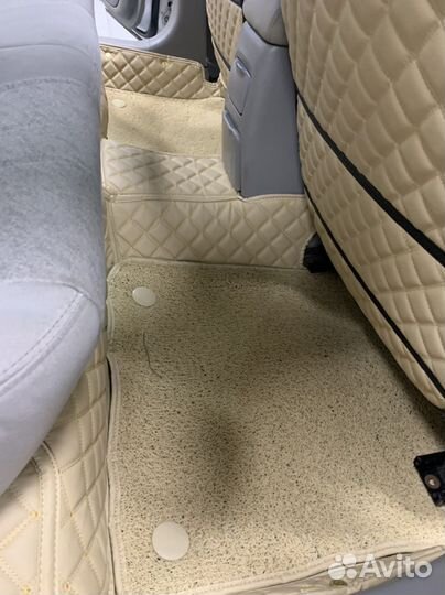 3d коврики на салон Nissan Mistral