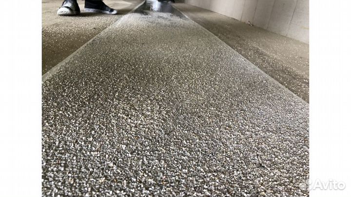 Противоскользящее полимерное покрытие для пандуса