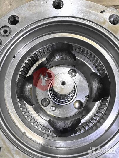 Бортовой редуктор Hitachi EX120-5HG 9150030