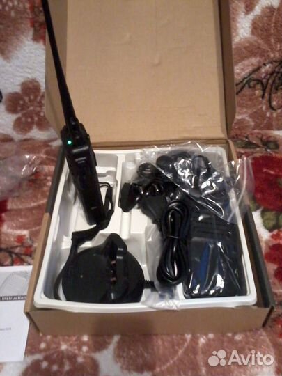 Комплекты из двух новых UHF радиостанций BF-V9