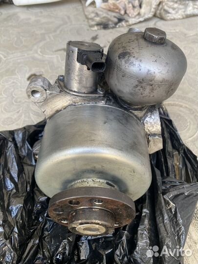 Насос Гур двухконтурный на мерседес CL,w221