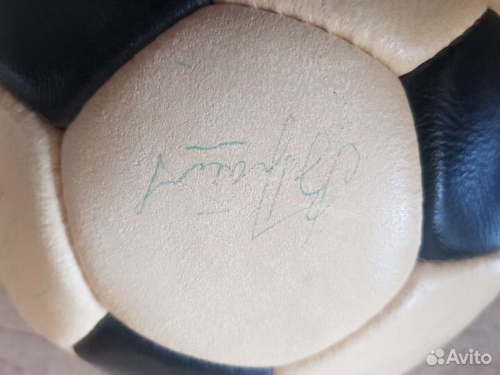 Мяч с автографами игроков фк спартак москва 1975