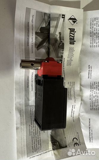 Выключатель концевой pizzato FR1896