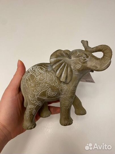 Фигурка слон