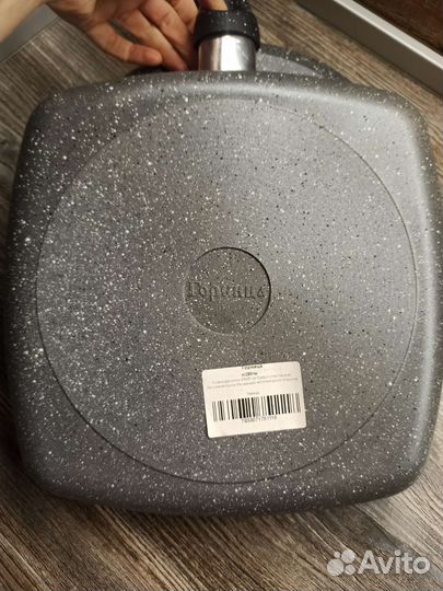 Сковорода литая новая гриль