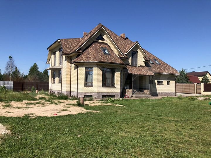 Дом 245 м² на участке 20 сот.