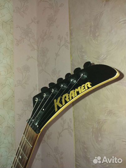 Гитара Kramer Imperial Explorer S-404S