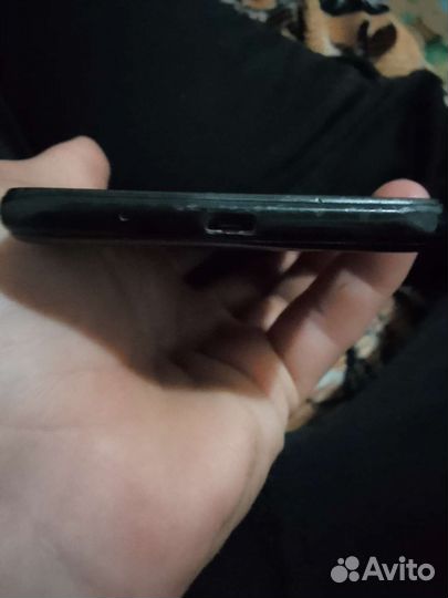 Телефон honor 7s