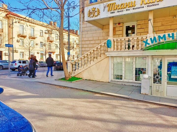 Мегатрафик. Кофейня или Магазин на Большой Морской