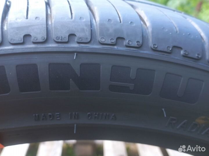 Jinyu YH33 235/45 R19 99W