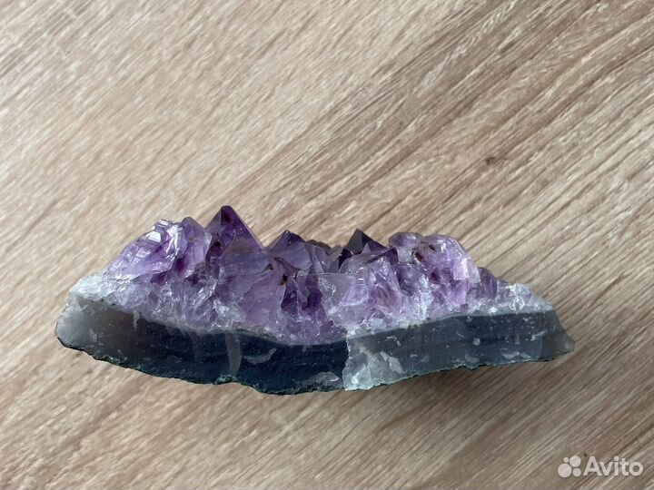 Камень аметист