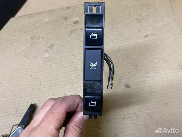 BMW 3 E46 седан кнопка управления стеклоподъёмника