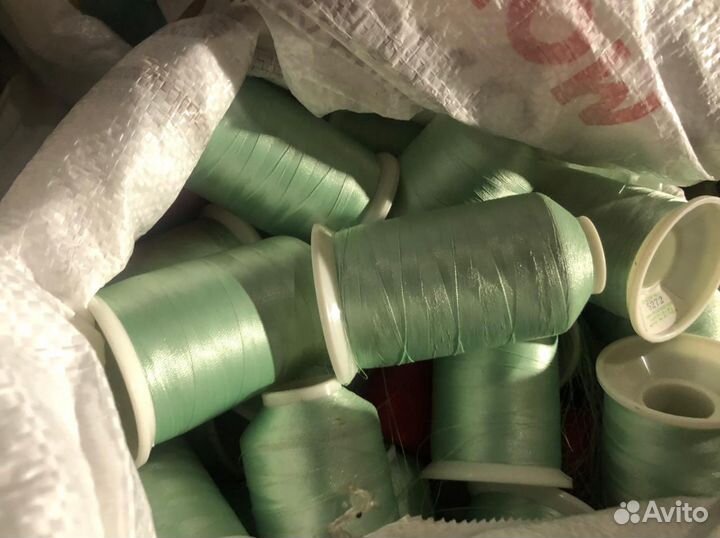 Нитка вышивальная