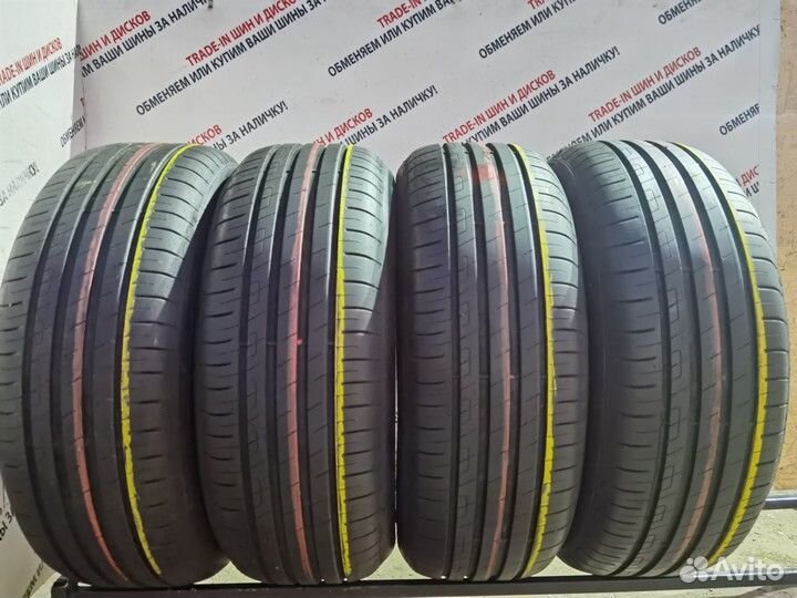 Goodyear EfficientGrip Performance 215/55 R17 94V