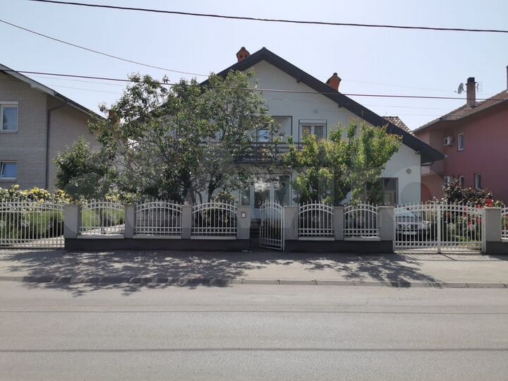 Дом 364 м² на участке 6 сот.