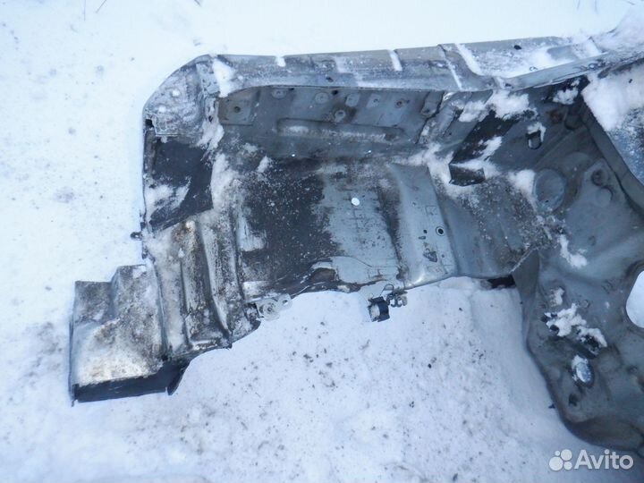 Лонжерон передний правый Infiniti QX56 Ja60