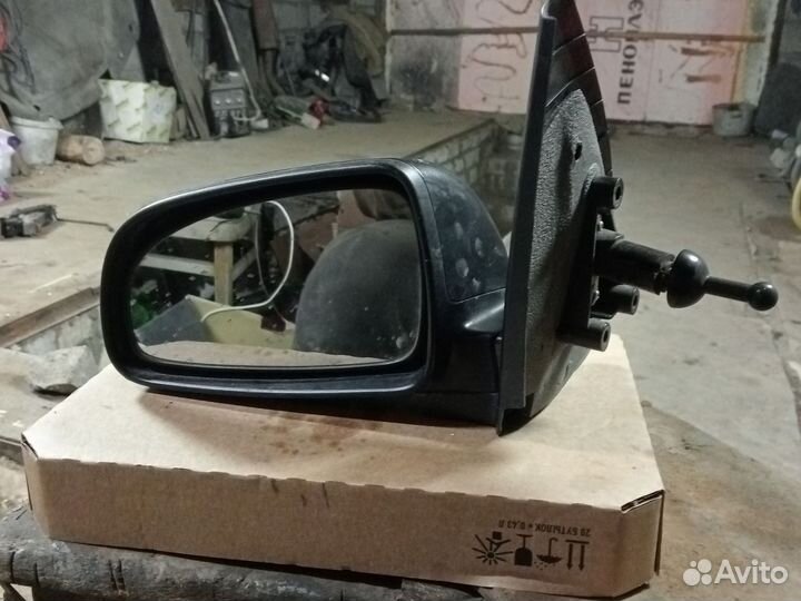 Левое боковое зеркало aveo T-250