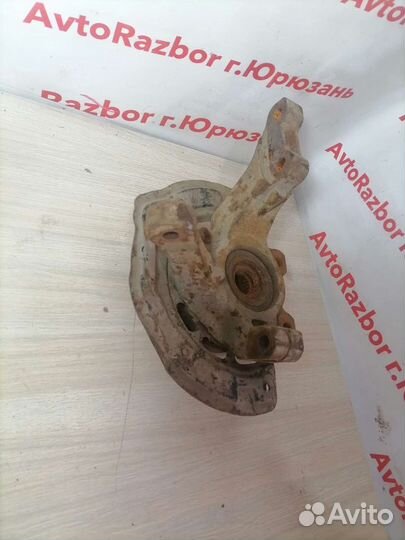 Левый поворотный кулак Opel Vectra B Опель Вектра