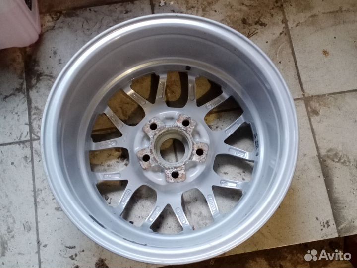 Диск литой r 15 5x112
