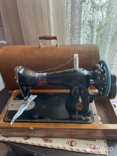 Швейная машина Подольск ручная СССР