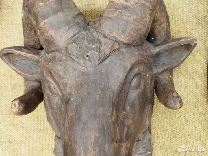 Декоративные головы животных