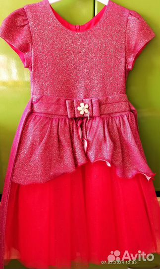 Нарядное платье для девочки 122 128 красное