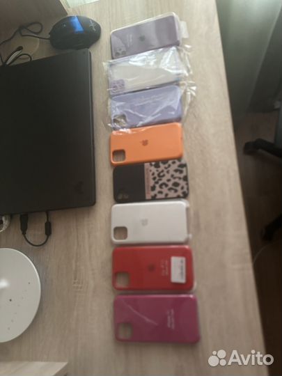 Чехлы на телефон iPhone 11