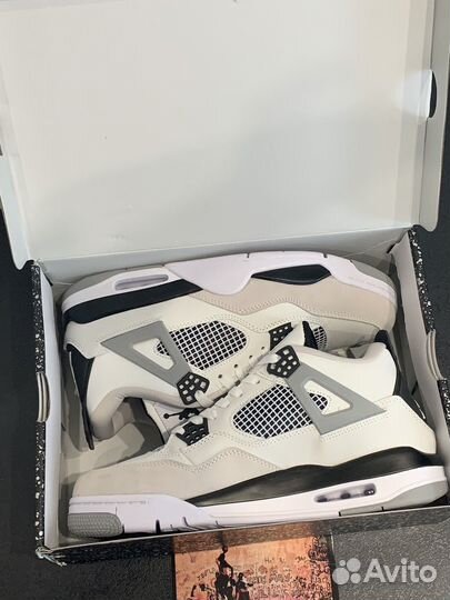 Кроссовки nike air jordan 4 зимние